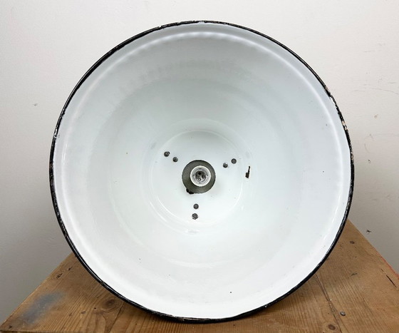 Image 1 of Lampada a sospensione industriale in smalto nero, anni '60