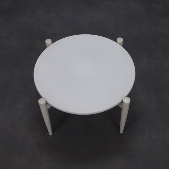 Image 1 of Ronde salontafel, jaren 70