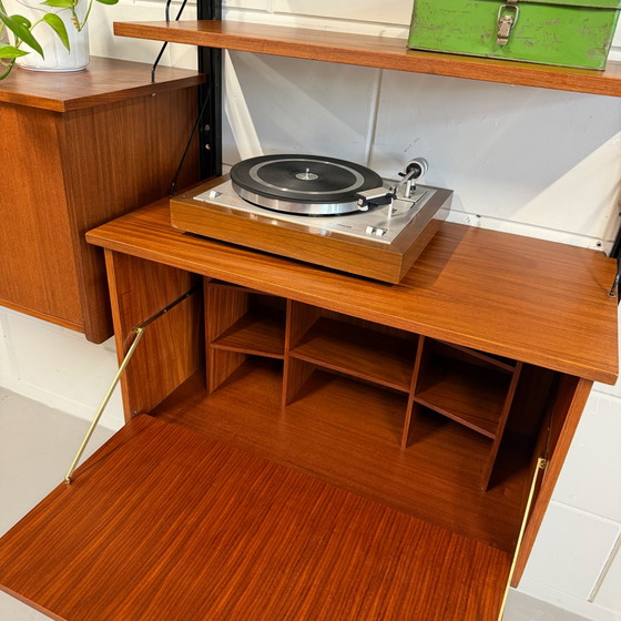 Vintage wandmeubel, teak, wandmontage – Wandrek, Wood (photo 6 of 15)