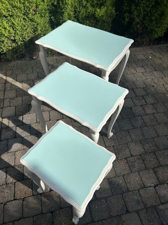3-Piece Set of Side Tables in Top Condition – Wood (photo 3 of 10)