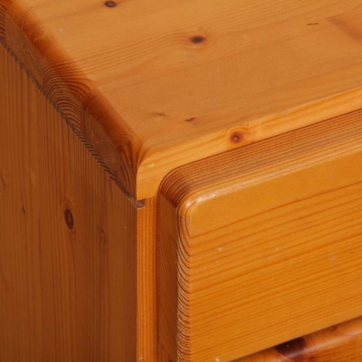 Table de nuit en pin, sélection Charlotte Perriand pour Les Arcs, 1960