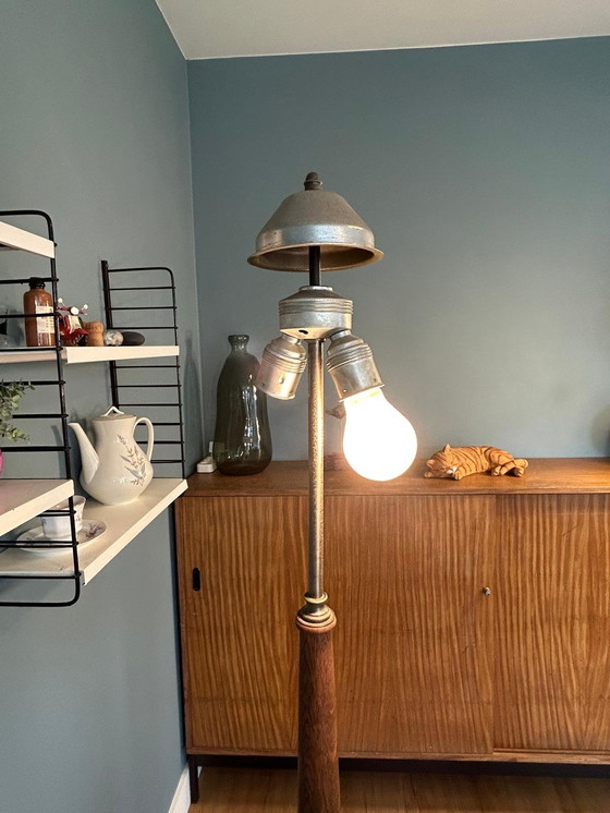 Image 1 of Base de lámpara de roble antiguo