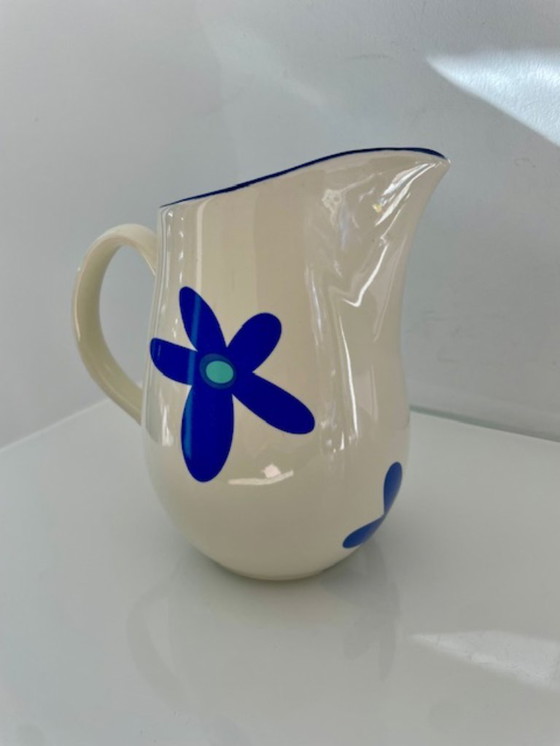 Image 1 of Brocca con 4 tazze – Design floreale e smalto blu