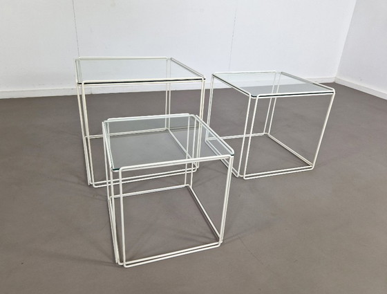 Max Sauze | Isocele Nesting Set – Bijzettafels, Metal (photo 4 of 10)
