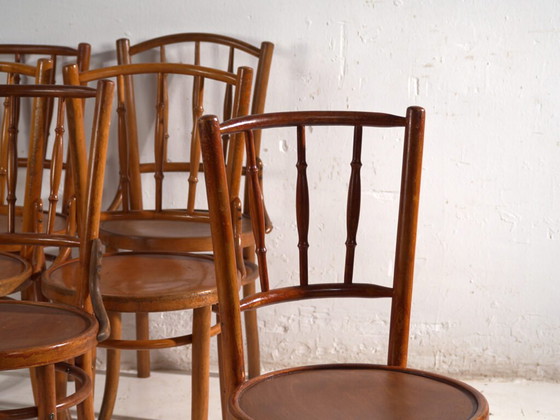 Antike Stühle im Thonet-Stil aus Bugholz – Mitteleuropa, ca. 1930 – 6er-Set – Esszimmerstühle (photo 11 of 40)