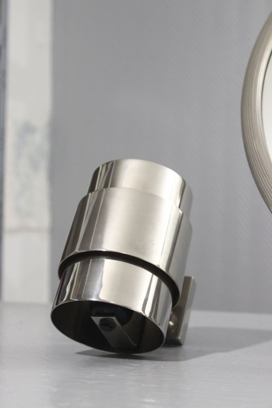 Image 1 of Vintage modernistische Art Deco spiegel en wandlampen, vernikkeld staal, jaren 1950