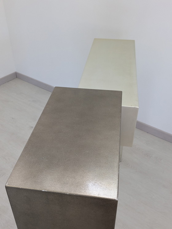 Image 1 of Roberto Mora, Dilmos - Console "Crasi" - Eigentijds ontwerp