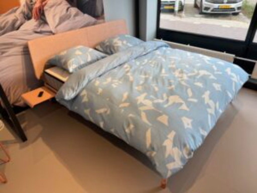 Auping Essential Showmodel