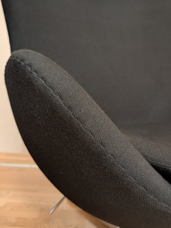 Image 1 of Arne Jacobsen Egg Chair with Ottoman