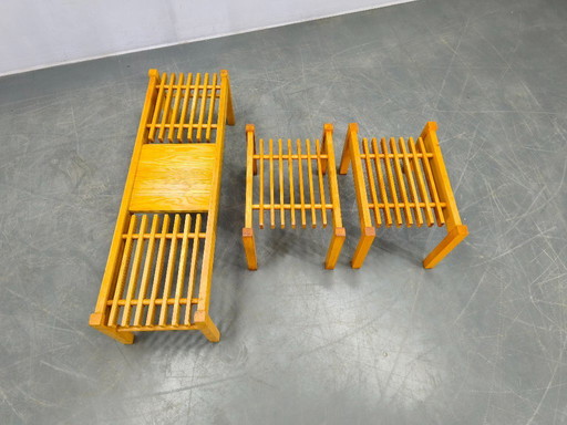 Set van 3 esdoornhouten plantenstandaards uit het midden van de 20e eeuw, Tsjechoslowakije, jaren 70.