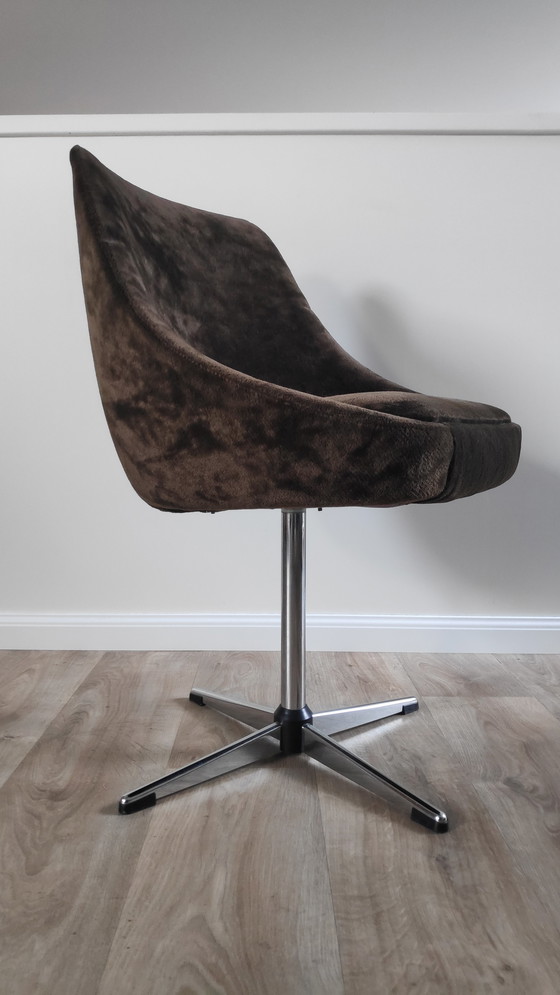 Image 1 of Vintage 70s Swivel Egg Chair – Brown / Very Dark Olive Green Textile