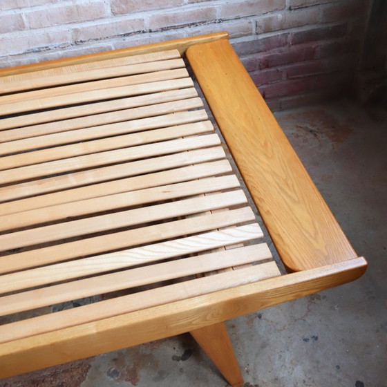 Image 1 of Lit de jour vintage en bois de frêne clair Holma swissb lit 1 personne