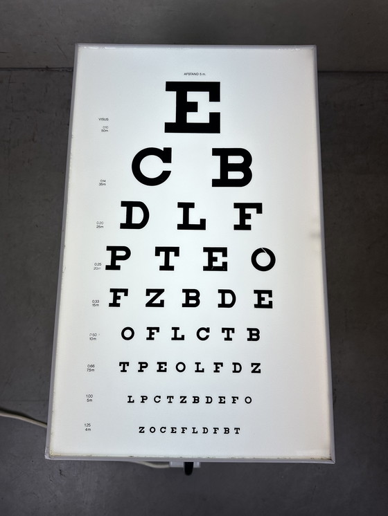 Image 1 of Lampe murale vintage pour test de lecture (cabinet d'ophtalmologie)