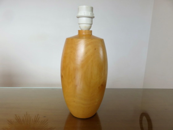 Lampe aus Massivulme, Frankreich, 1980 – Tischlampen, Holz (photo 4 of 9)