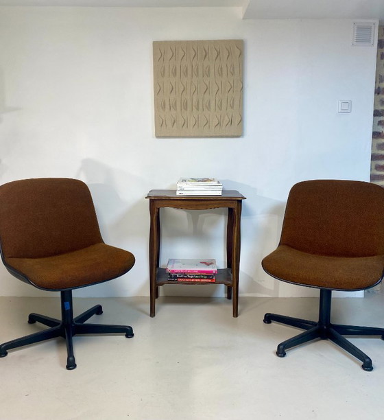 Image 1 of  Coppia di poltrone di Charles Pollock, 1970.