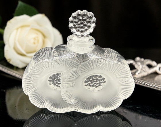 Image 1 of Lalique - Flacon de Parfum "Deux Fleurs"