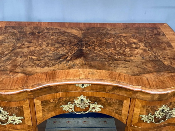 Antiek barok bureau uit Dresden met vijf laden. – Wood (photo 5 of 8)