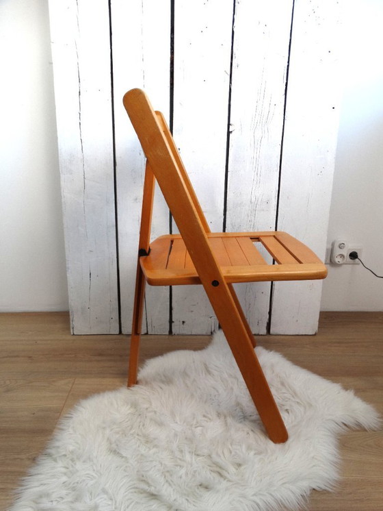 Image 1 of Sedia pieghevole a 3 gambe