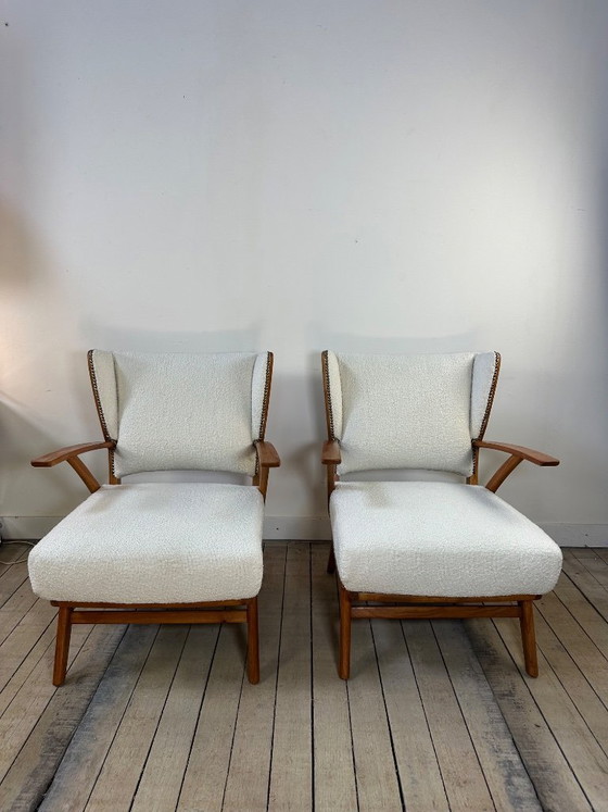 Image 1 of Sillones (par) de madera y tela bouclé, década de 1950.