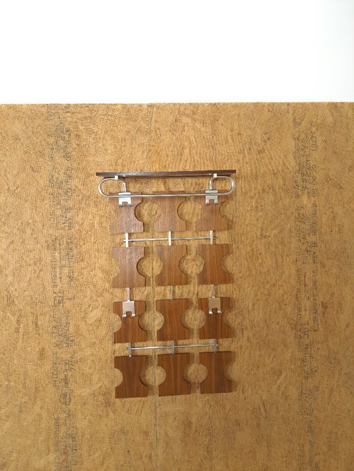 Porte-manteau mural en teck avec crochets chromés, n° 20