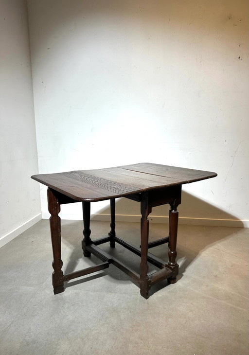Mesa antigua de roble macizo con alas abatibles – eettafels