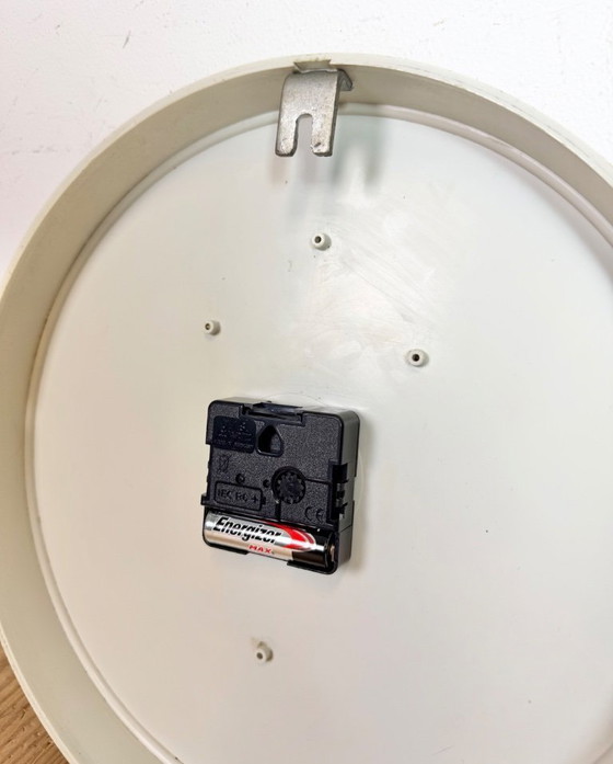 Image 1 of Vintage kantoorwandklok van Elektročas, jaren 90.