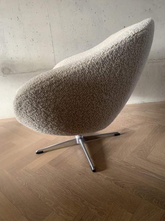 Silla giratoria con tela bouclé, Sillas giratorias, Textil, Cromo, Beige (foto 3 de 6)