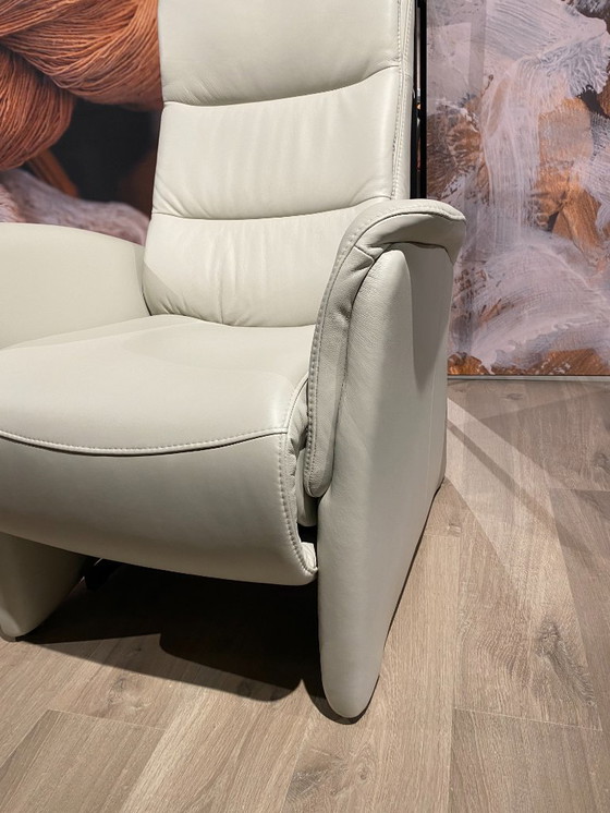 Image 1 of Relaxfauteuil Hukla Large 2 motorig met sta-op functie