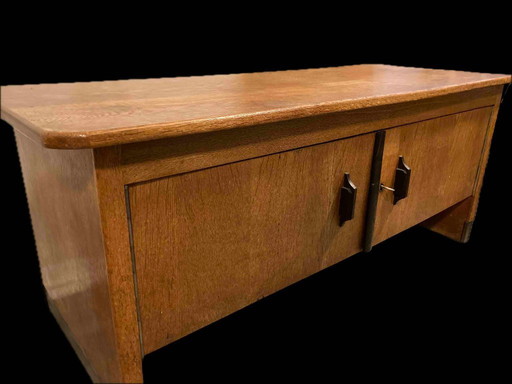 Low sideboard, 2 doors with lock