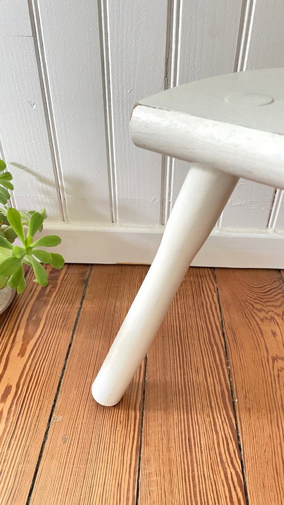 Image 1 of TABOURET Tripod White VINTAGE
