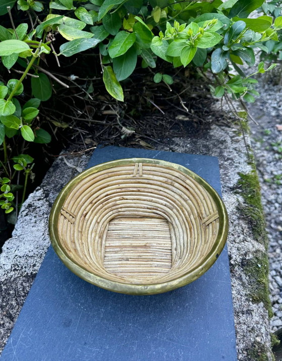 Grand coupe à fruits en osier et laiton de Gabriella Crespi des années 1960. – Vaisselle, Wicker, Bamboo (photo 7 of 8)