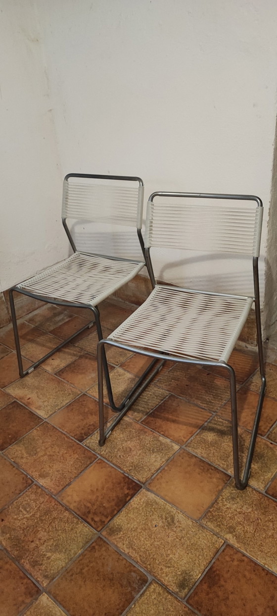 IKEA MELKER vintage spaghetti chairs
Set of 6 90s design classics – Dining chairs, Plastic, Chrome (photo 6 of 9)