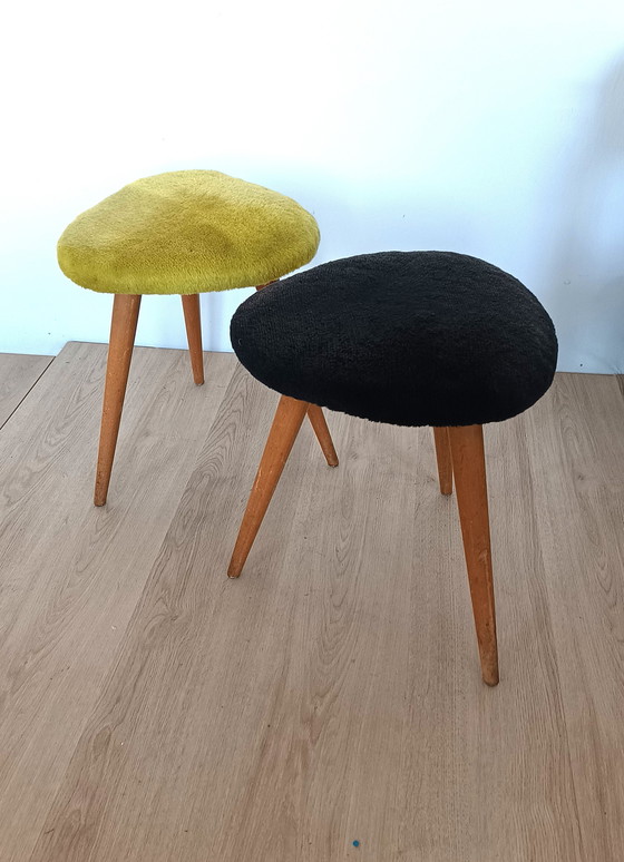 Image 1 of Deux tabourets des années 50