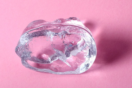 Image 1 of Scandinavisch kristallen glazen kunst kikkerbeeldje / Vintage beeldje / Briefgewicht sculptuur / Zweden / jaren 70