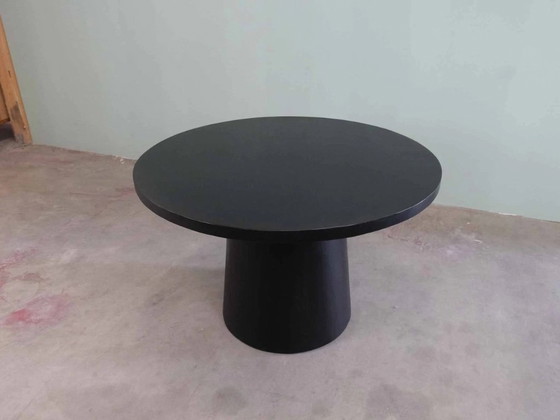 Image 1 of Vintage Urban Noir round dining table