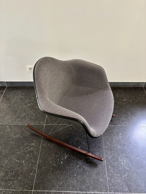 1x Vitra RAR rocking chair