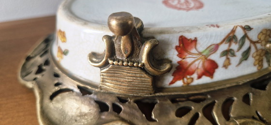 Image 1 of Badkameraccessoires- Porselein en brons - Napoleon III stijl