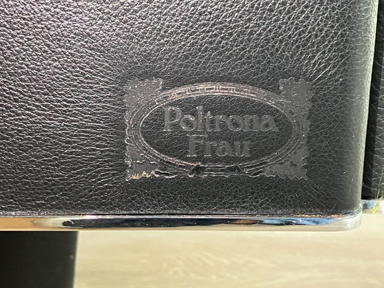 Image 1 of Poltrona Frau Twice, gruppo di sedute in pelle nera e cromo