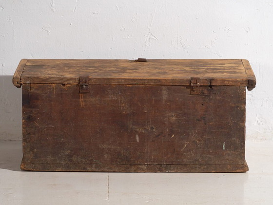 Antique folk painted chest in pine – Central Europe, circa 1850 – Storage cabinet, Iron, Rustic (photo 17 of 22)
