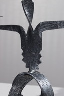 Candelabro a tre luci in ferro battuto dal design brutalista, anni '50