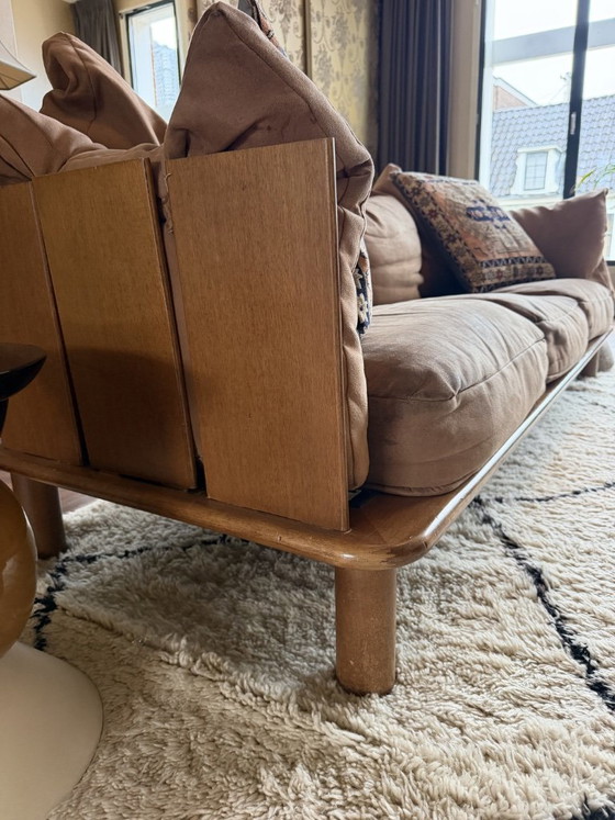 Raro Divano Design Mid-Century con Cuscini in Piuma e Rivestimento in Pelle Scamosciata – Divani, Textile (photo 13 of 14)