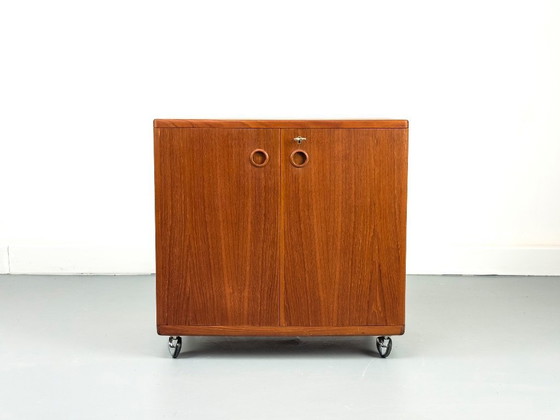 Image 1 of Mueble bar de teca de Illum Wikkelsø para CFC Silkeborg, años 60