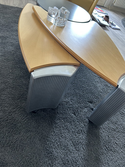 Leolux Ican coffee table