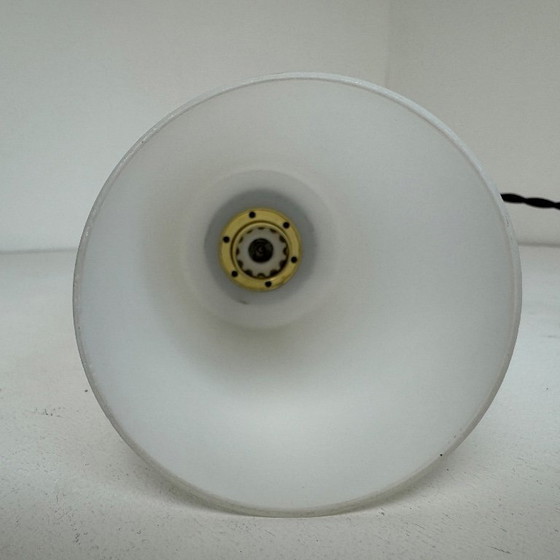 Image 1 of COPPIA DI LAMPADE A SOSPENSIONE VINTAGE SCANDINAVI IN OPALINA