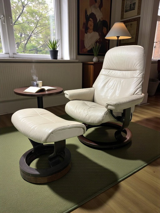 Stressless Sunrise Stuhl mit Fußstütze
