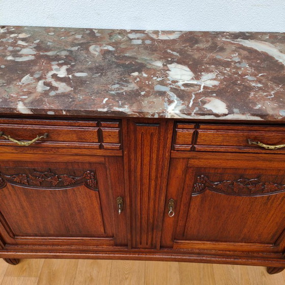 Buffet, commode et coiffeuse de salle de bains de style français ancien avec plateau en marbre – Buffet bas (photo 12 of 12)