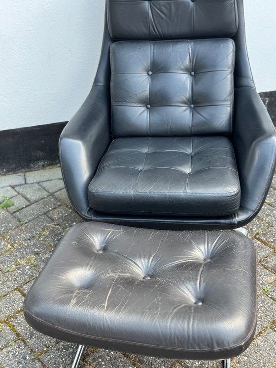 Image 1 of Vintage Bramia draaibare fauteuil met voetenbankje