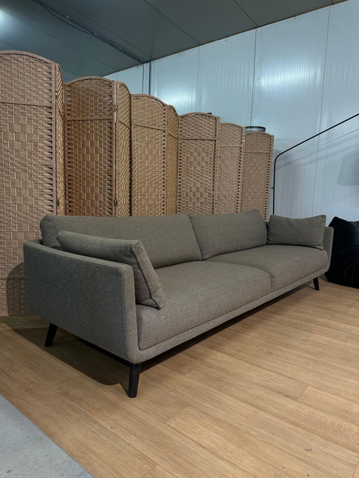 ZGAN Design on Stock Byen 5-Seater Taupe