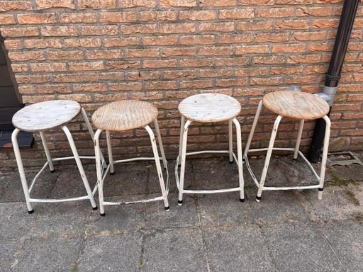 4 vintage stools