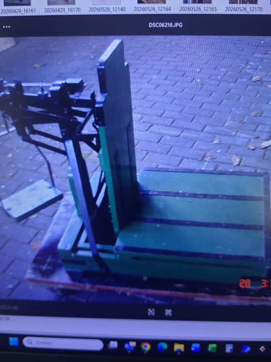 Image 1 of Ijkwezen weegschaal model 13D uit 1949